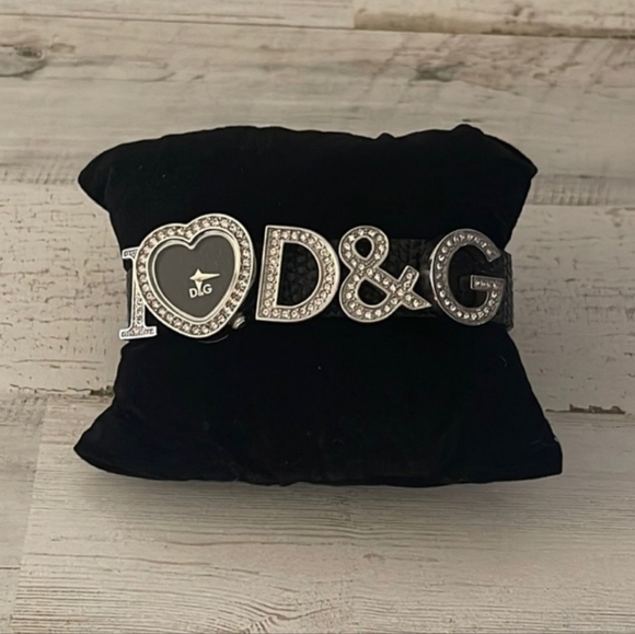 ✨️ DOLCE & GABBANA I LOVE D&G BLACK LEATHER HEART RHINESTONE WATCH✨️ - Picture 8 of 9